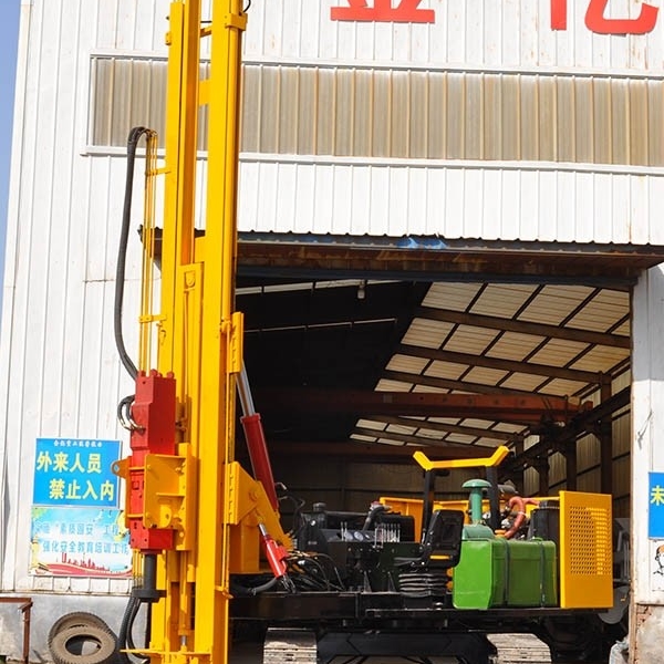 光伏打樁機
