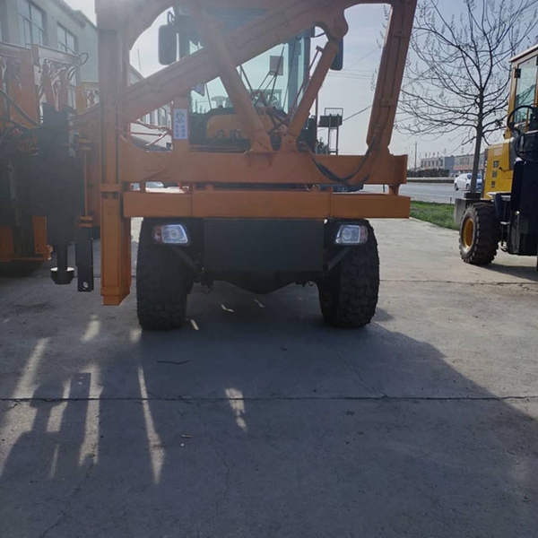 公路護欄打樁機