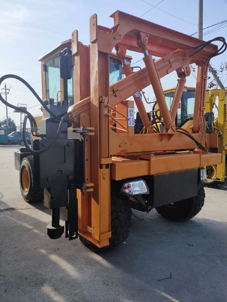 公路護欄打樁機